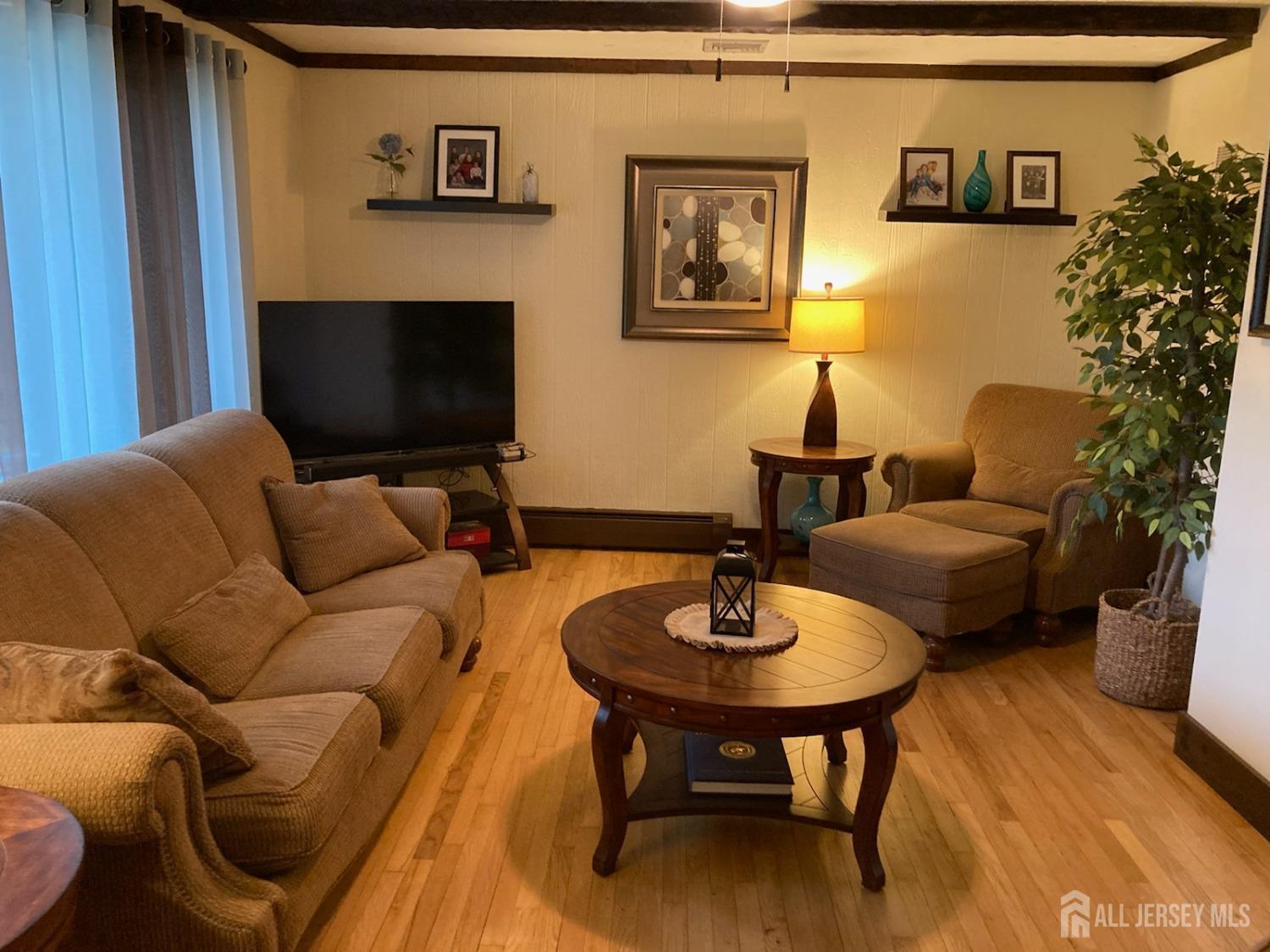 Monroe, New Jersey, 08831, United States, 5 Bedrooms Bedrooms, ,3 BathroomsBathrooms,Residential,For Sale,1942701