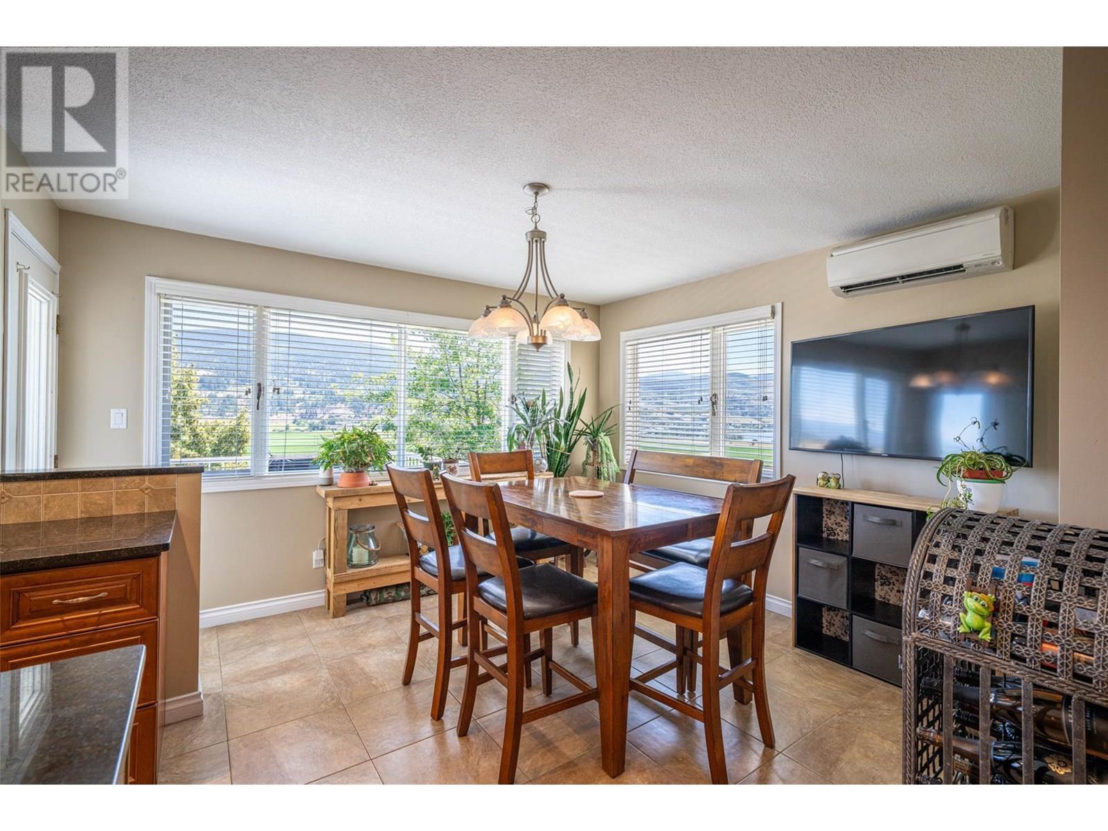 VERNON, British Columbia, V1H 1X1, CA, 4 Bedrooms Bedrooms, ,3 BathroomsBathrooms,Residential,For Sale,1948801