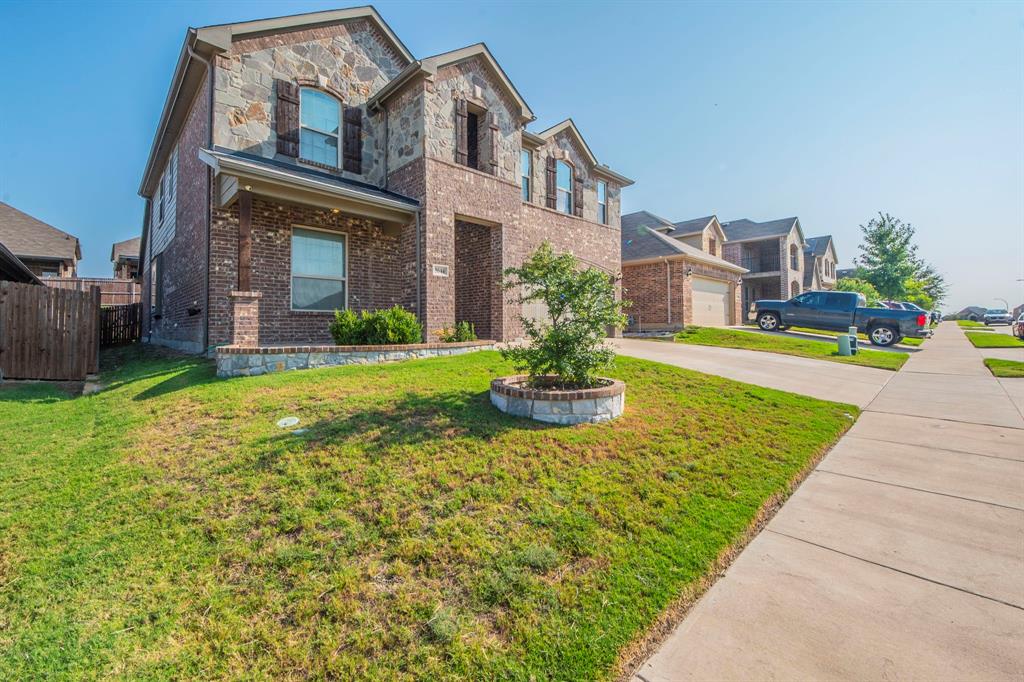 Fort Worth, Texas, 76179, United States, 4 Bedrooms Bedrooms, ,4 BathroomsBathrooms,Residential,For Sale,1978129