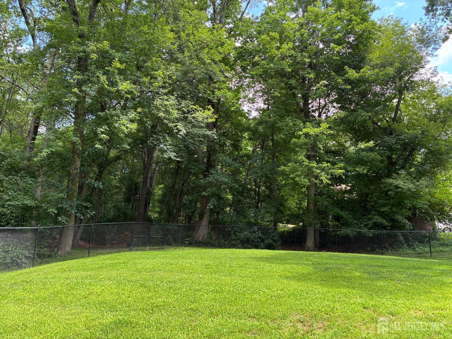 Monroe, New Jersey, 08831, United States, 5 Bedrooms Bedrooms, ,3 BathroomsBathrooms,Residential,For Sale,1988609