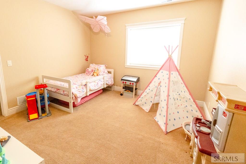 REXBURG, Idaho, 83440, United States, 4 Bedrooms Bedrooms, ,3 BathroomsBathrooms,Residential,For Sale,1944938