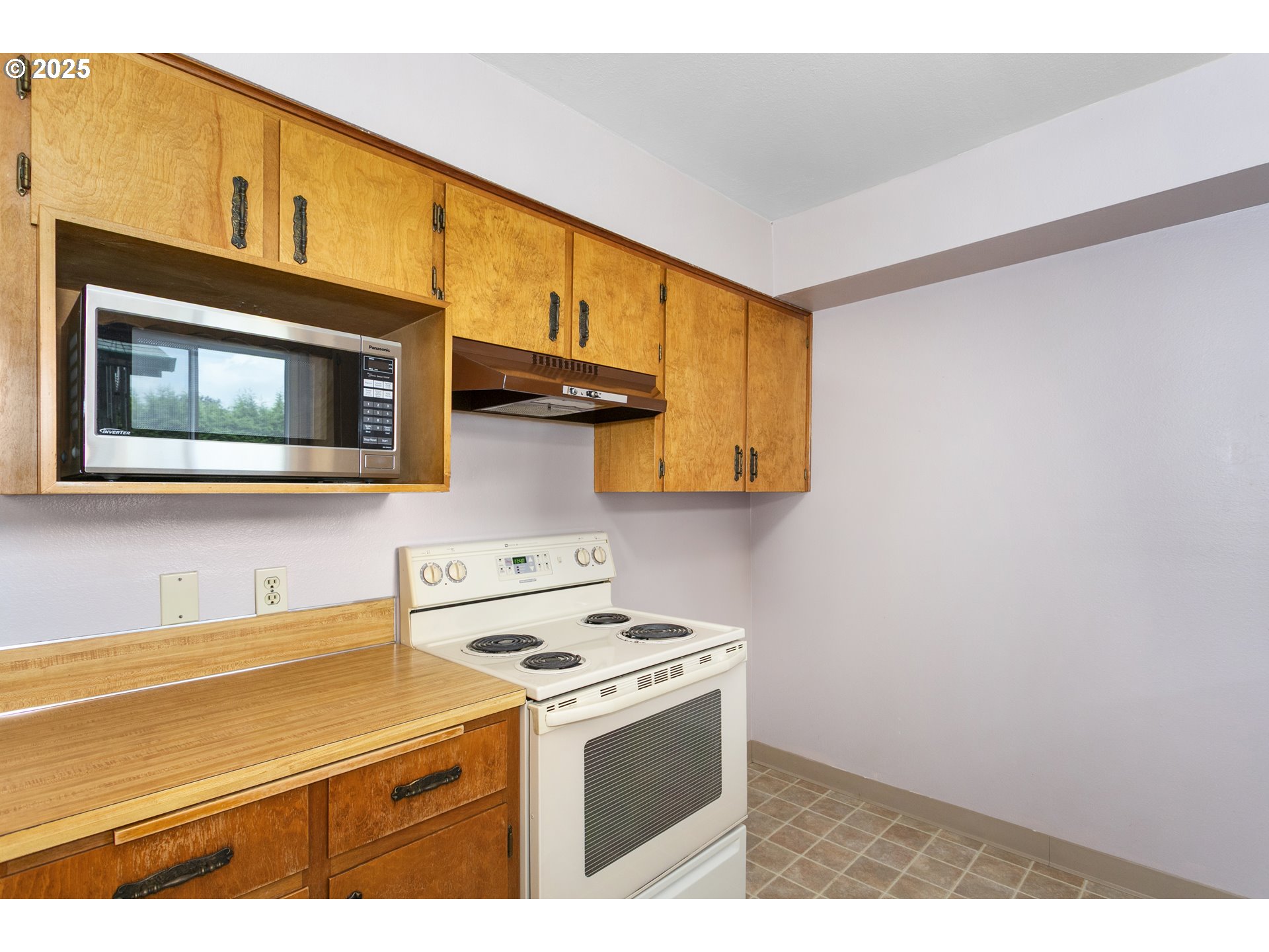 Vancouver, Washington, 98663, United States, 3 Bedrooms Bedrooms, ,1 BathroomBathrooms,Residential,For Sale,1911249