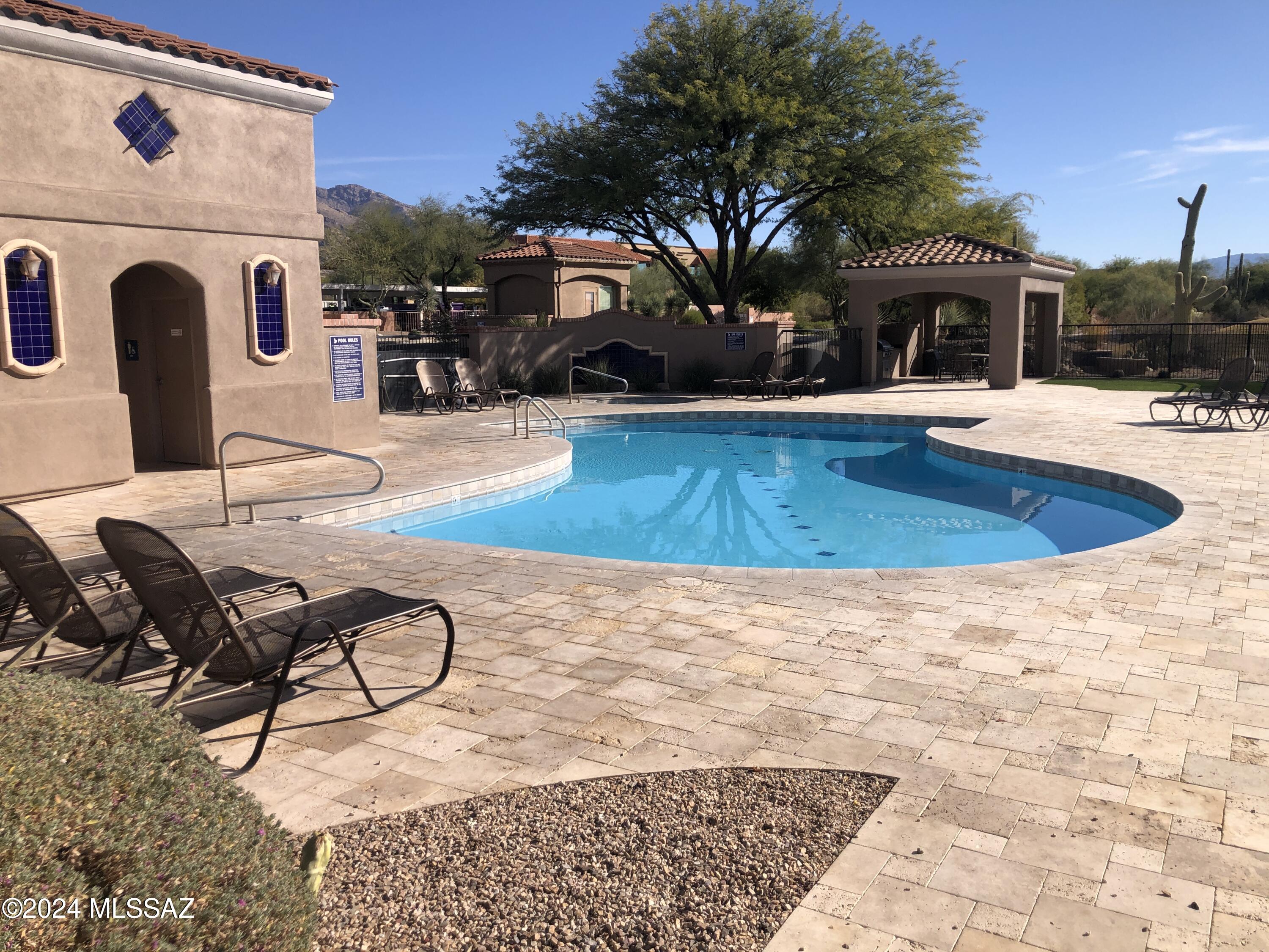 Tucson, Arizona, 85718, United States, 3 Bedrooms Bedrooms, ,2 BathroomsBathrooms,Residential,For Sale,1847583