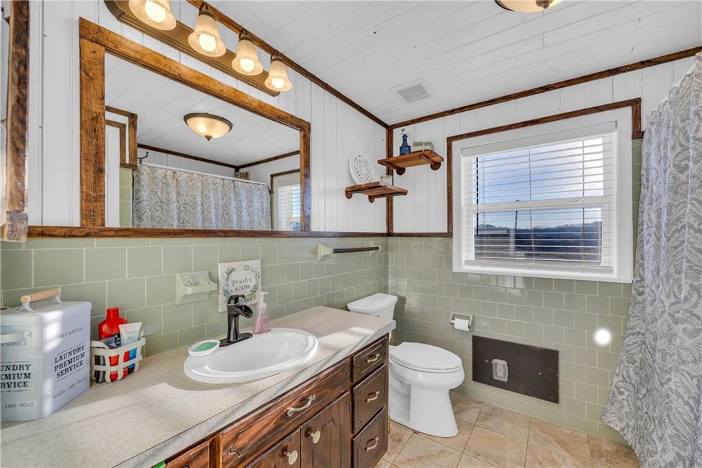 Jasper, Georgia, 30143, United States, 4 Bedrooms Bedrooms, ,2 BathroomsBathrooms,Residential,For Sale,1982973