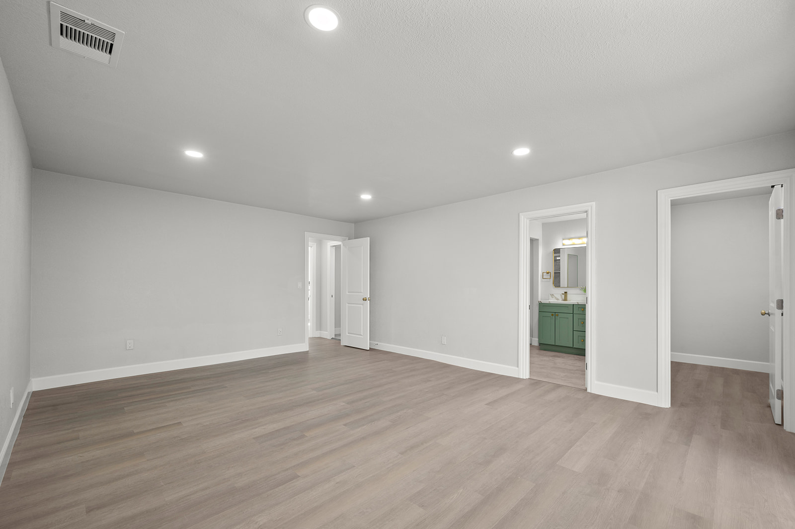 Menifee, California, 92587, United States, 5 Bedrooms Bedrooms, ,4 BathroomsBathrooms,Residential,For Sale,1986088