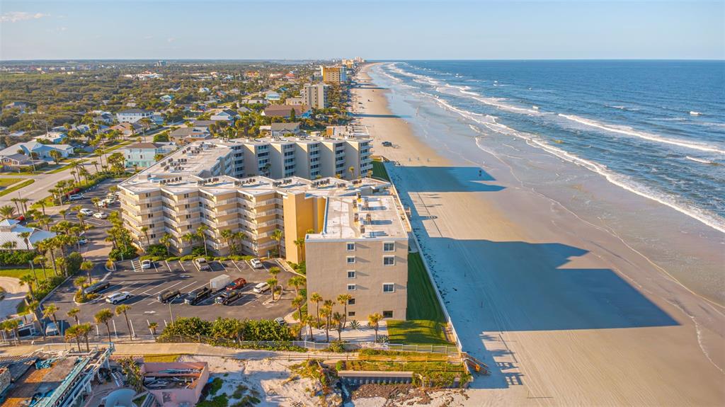 New Smyrna Beach, Florida, 32169, United States, 2 Bedrooms Bedrooms, ,3 BathroomsBathrooms,Residential,For Sale,1987395