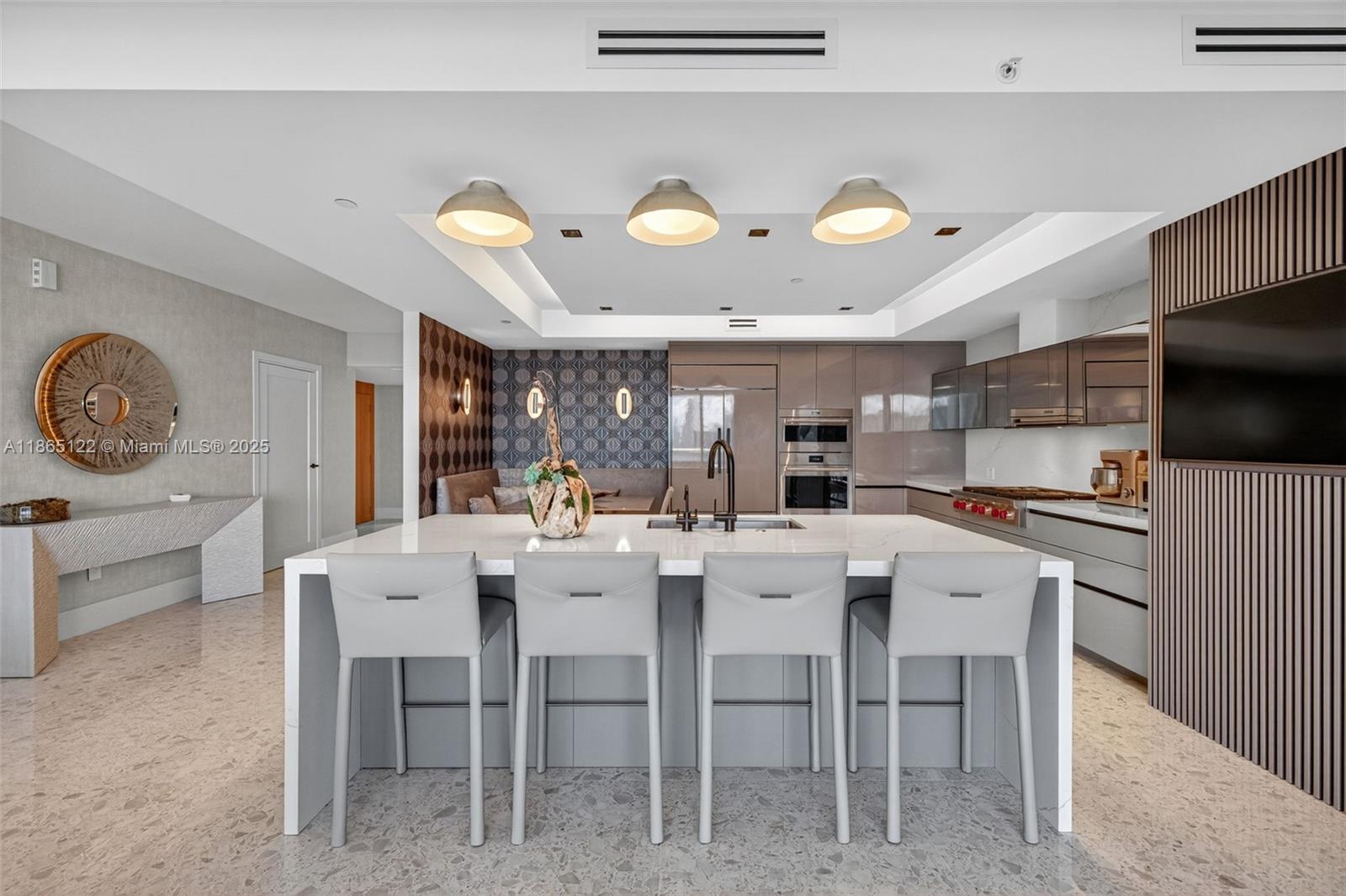 Aventura, Florida, 33160, United States, 3 Bedrooms Bedrooms, ,4 BathroomsBathrooms,Residential,For Sale,1942054