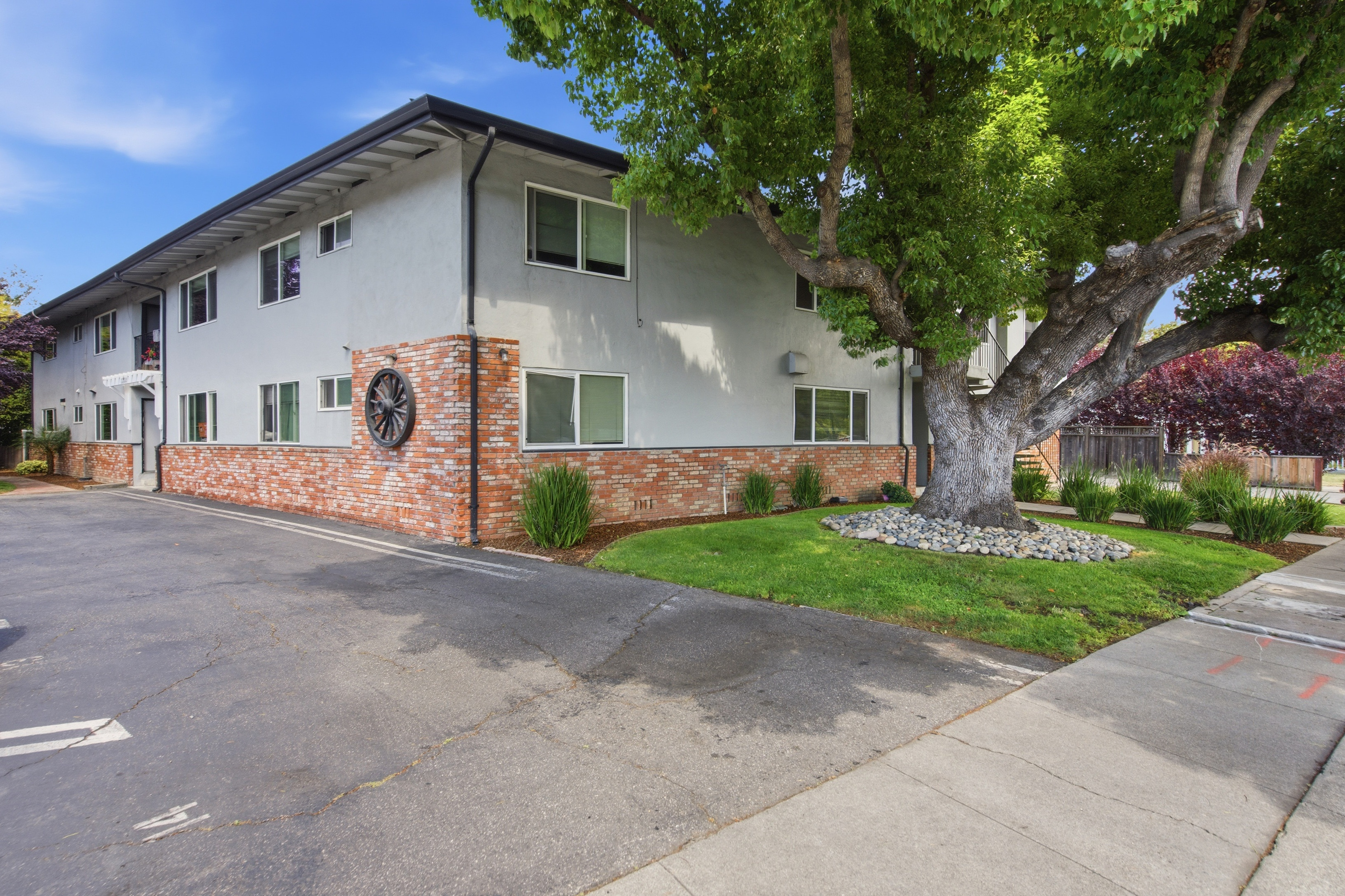  Exceptional Multifamily Opportunity in Westside Redwood City - 物件實景