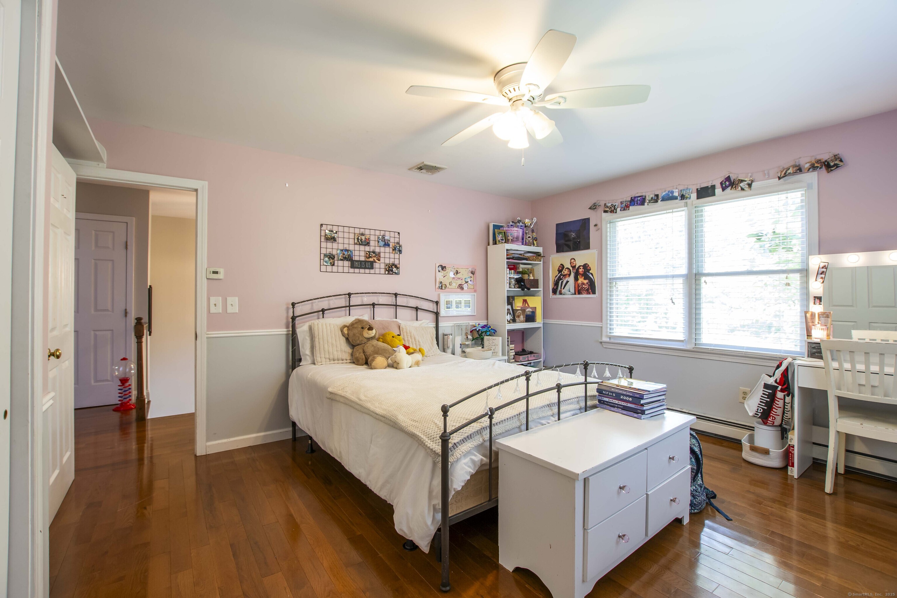 New Fairfield, Connecticut, 06812, United States, 4 Bedrooms Bedrooms, ,3 BathroomsBathrooms,Residential,For Sale,1940066