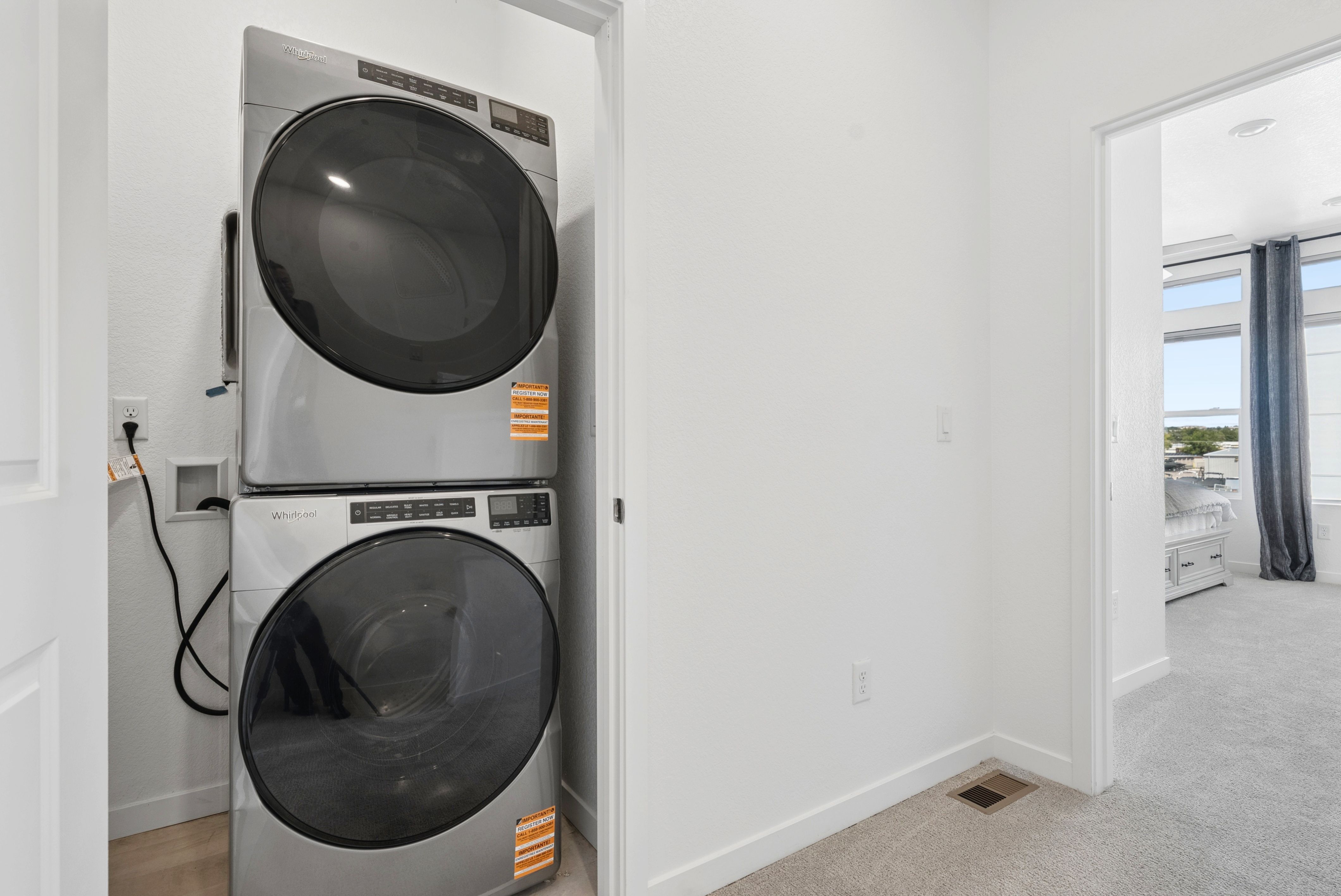  Beautiful Townhome In The Highly Desirable Midtown At Clear Creek Neighborhood - 物件實景