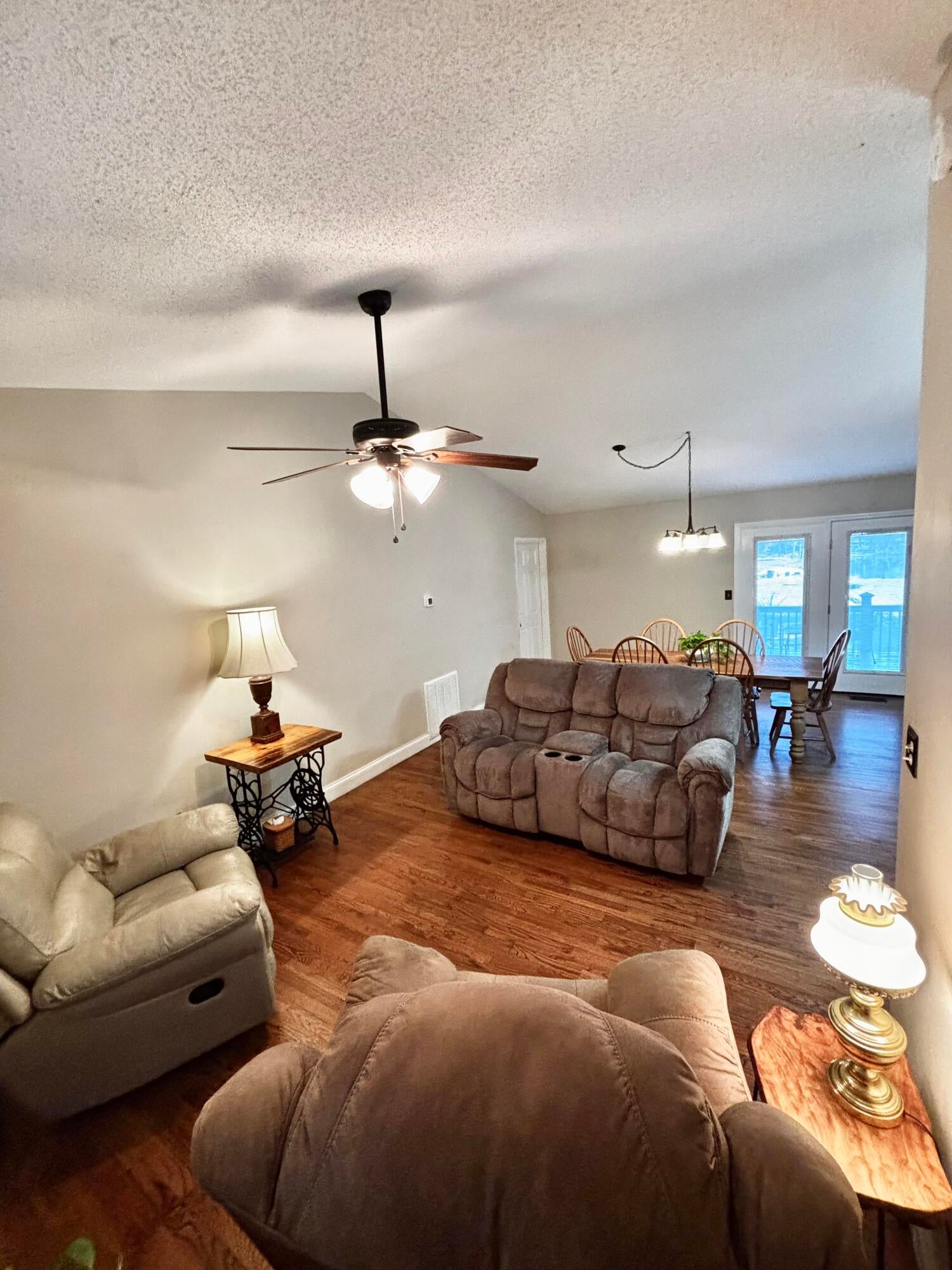 Dayton, Tennessee, 37321, United States, 3 Bedrooms Bedrooms, ,3 BathroomsBathrooms,Residential,For Sale,1967660