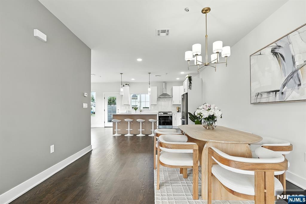 North Arlington, New Jersey, 07031, United States, 2 Bedrooms Bedrooms, ,2 BathroomsBathrooms,Residential,For Sale,2009077