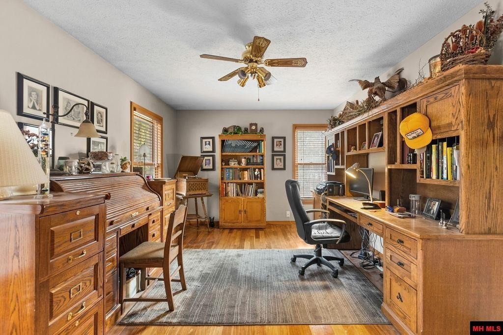 Jordan, Arkansas, 72519, United States, 4 Bedrooms Bedrooms, ,4 BathroomsBathrooms,Residential,For Sale,2005466