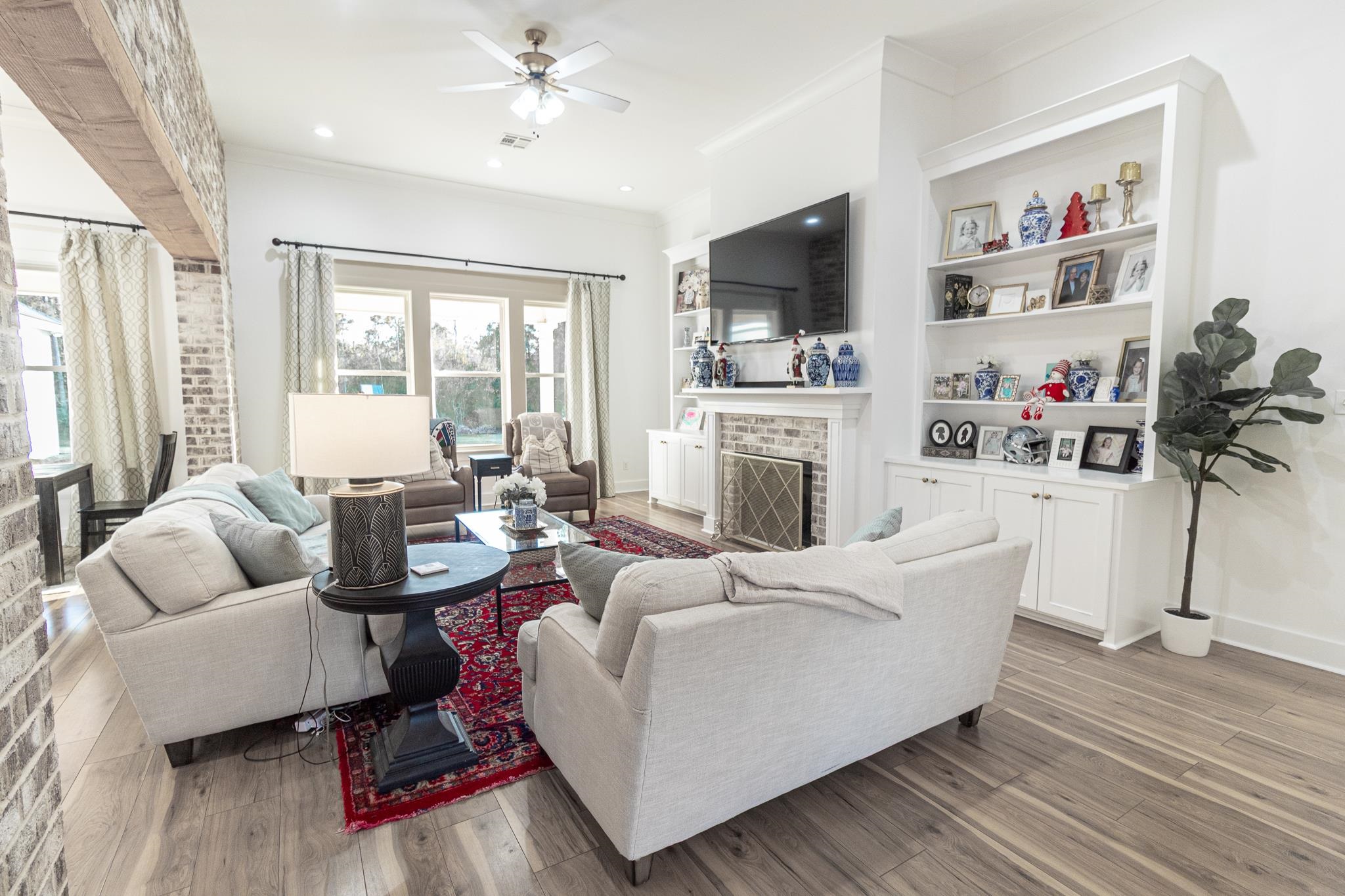 Lake Charles, Louisiana, 70605, United States, 4 Bedrooms Bedrooms, ,3 BathroomsBathrooms,Residential,For Sale,2000075