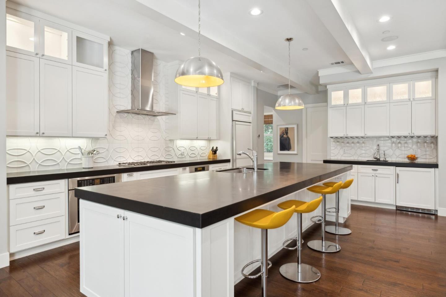 Menlo Park, California, 94025, United States, 6 Bedrooms Bedrooms, ,6 BathroomsBathrooms,Residential,For Sale,1939907