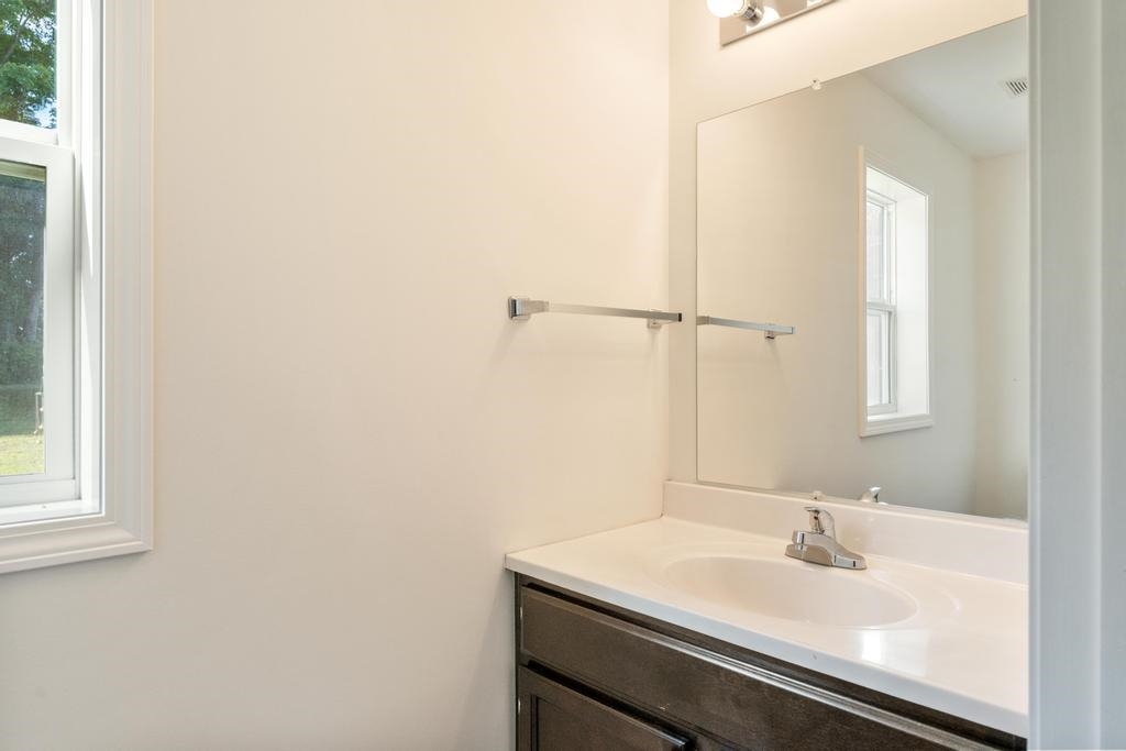 Charlevoix, Michigan, 49720, United States, 5 Bedrooms Bedrooms, ,3 BathroomsBathrooms,Residential,For Sale,1916924