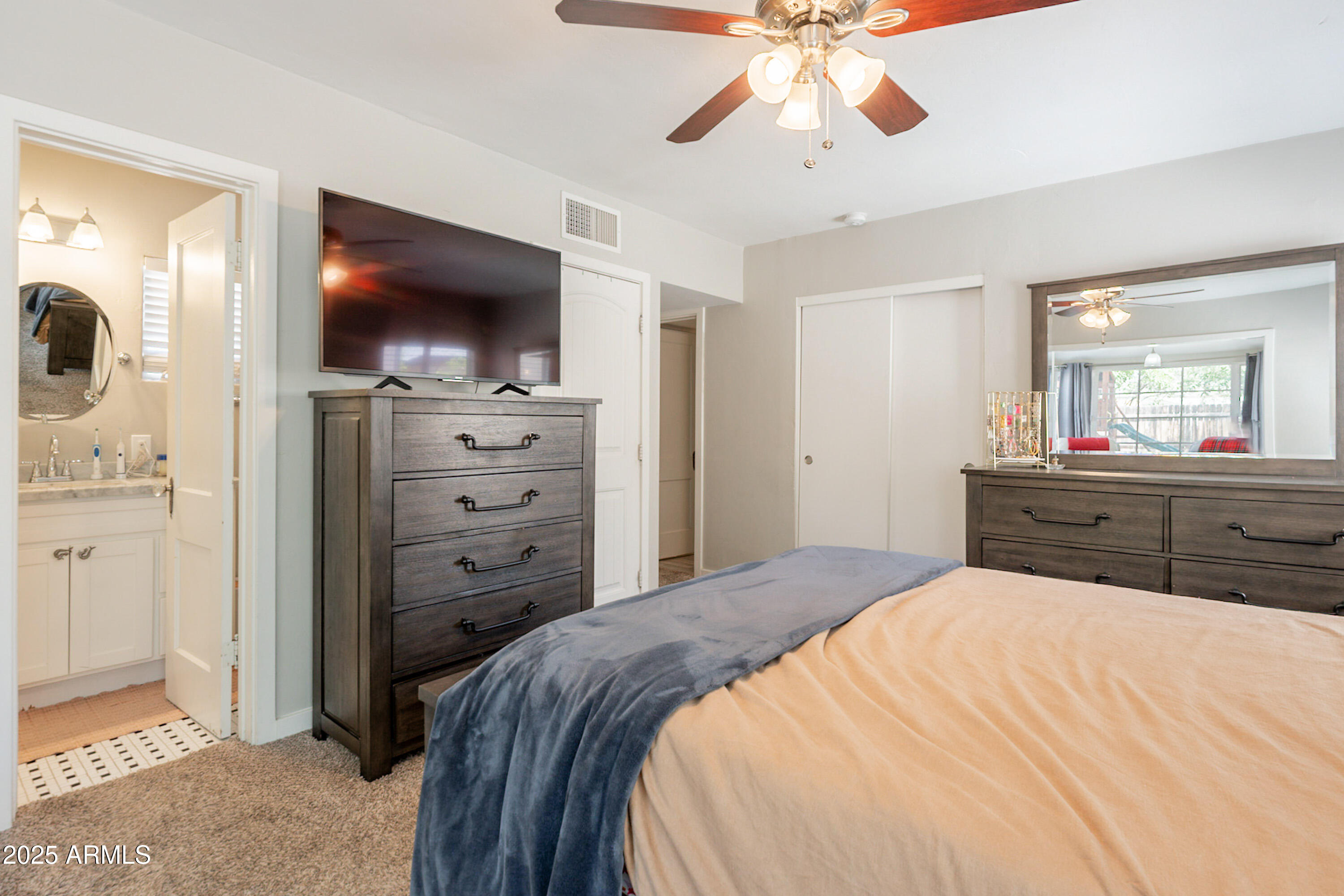 Phoenix, Arizona, 85013, United States, 3 Bedrooms Bedrooms, ,Residential,For Sale,1818806