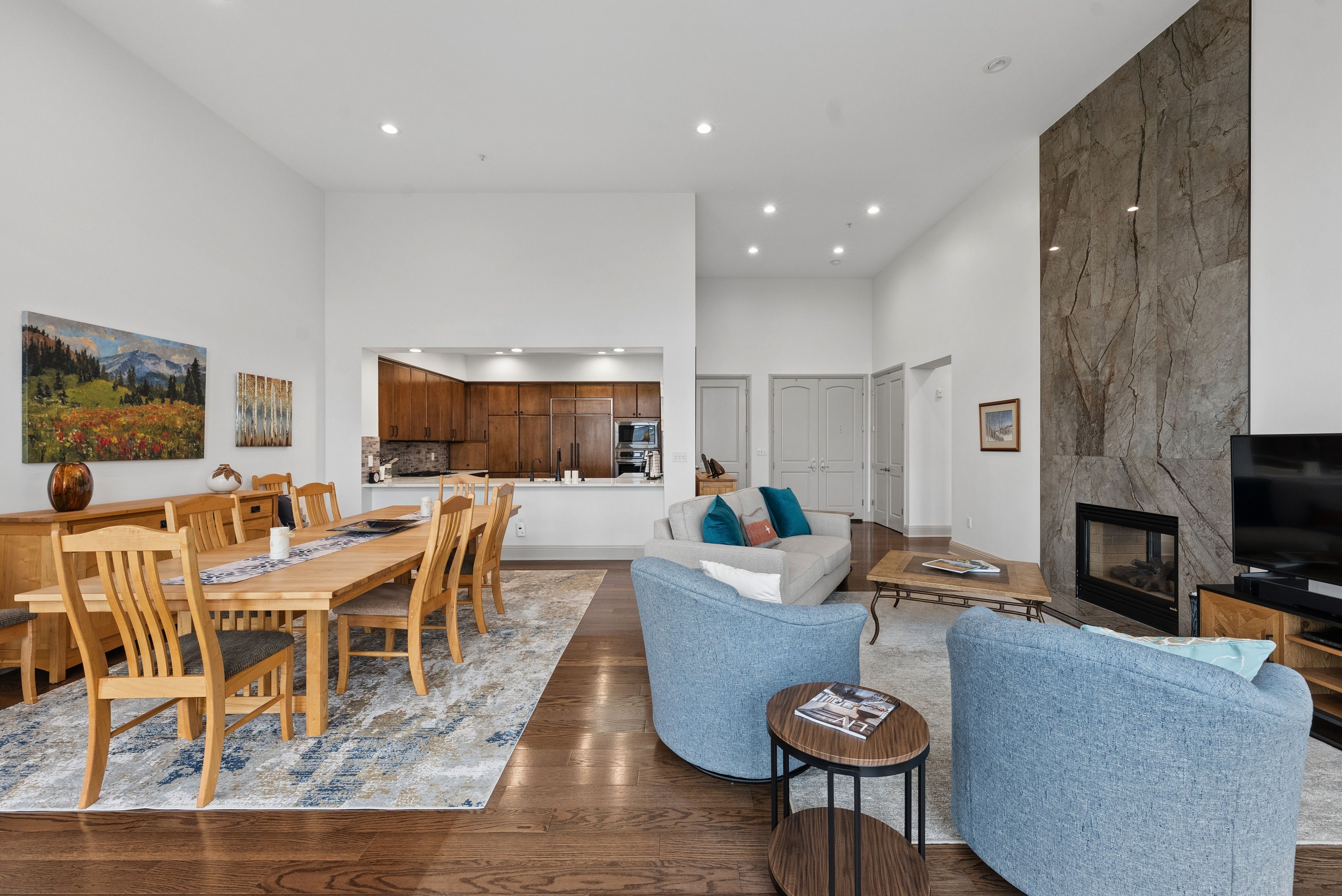  Beautifully Updated Penthouse Residence In The Heart Of Cherry Creek - 物件實景