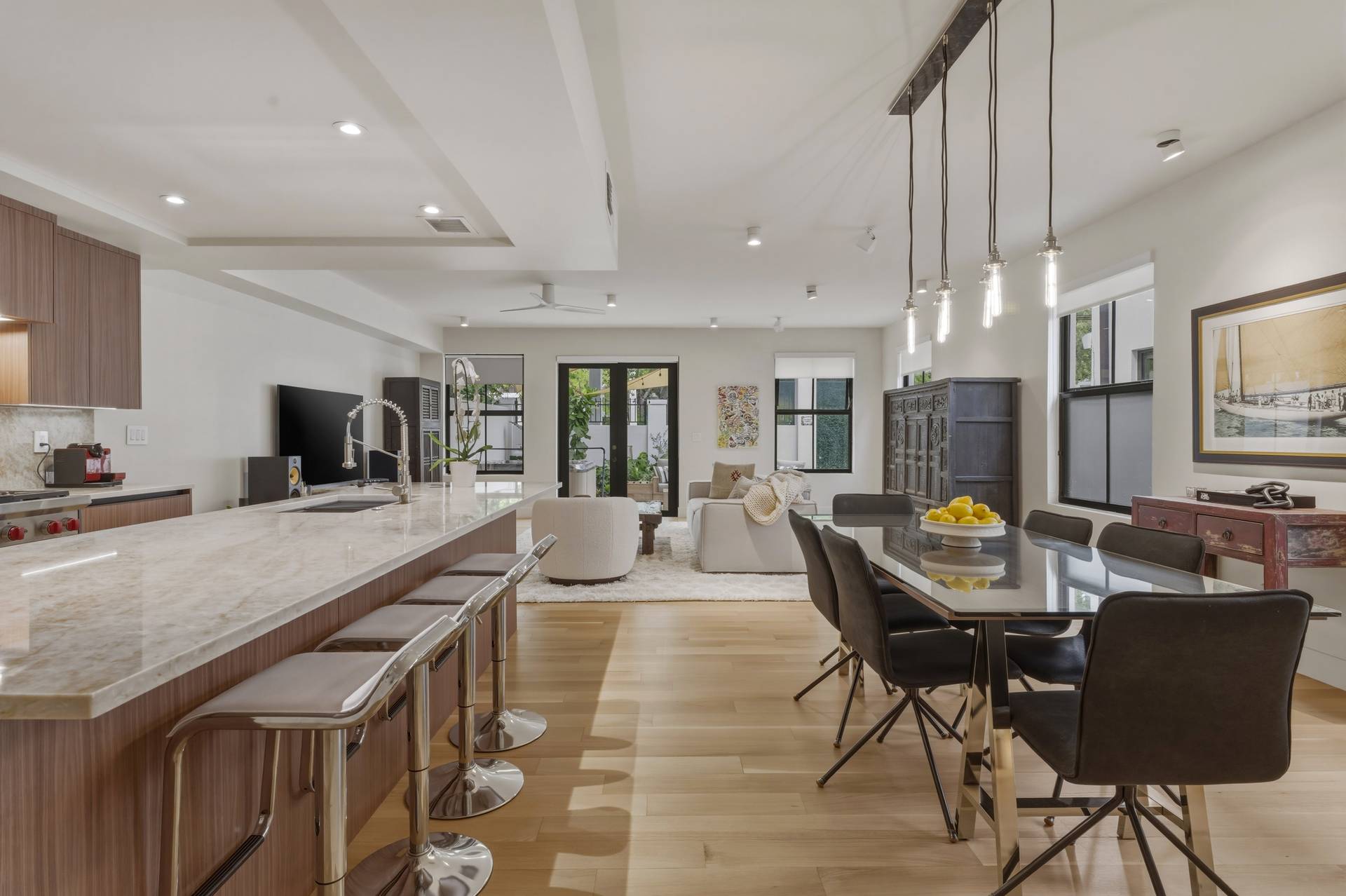  3036 Mcdonald Street, Miami, FL, 33133 - 物件實景
