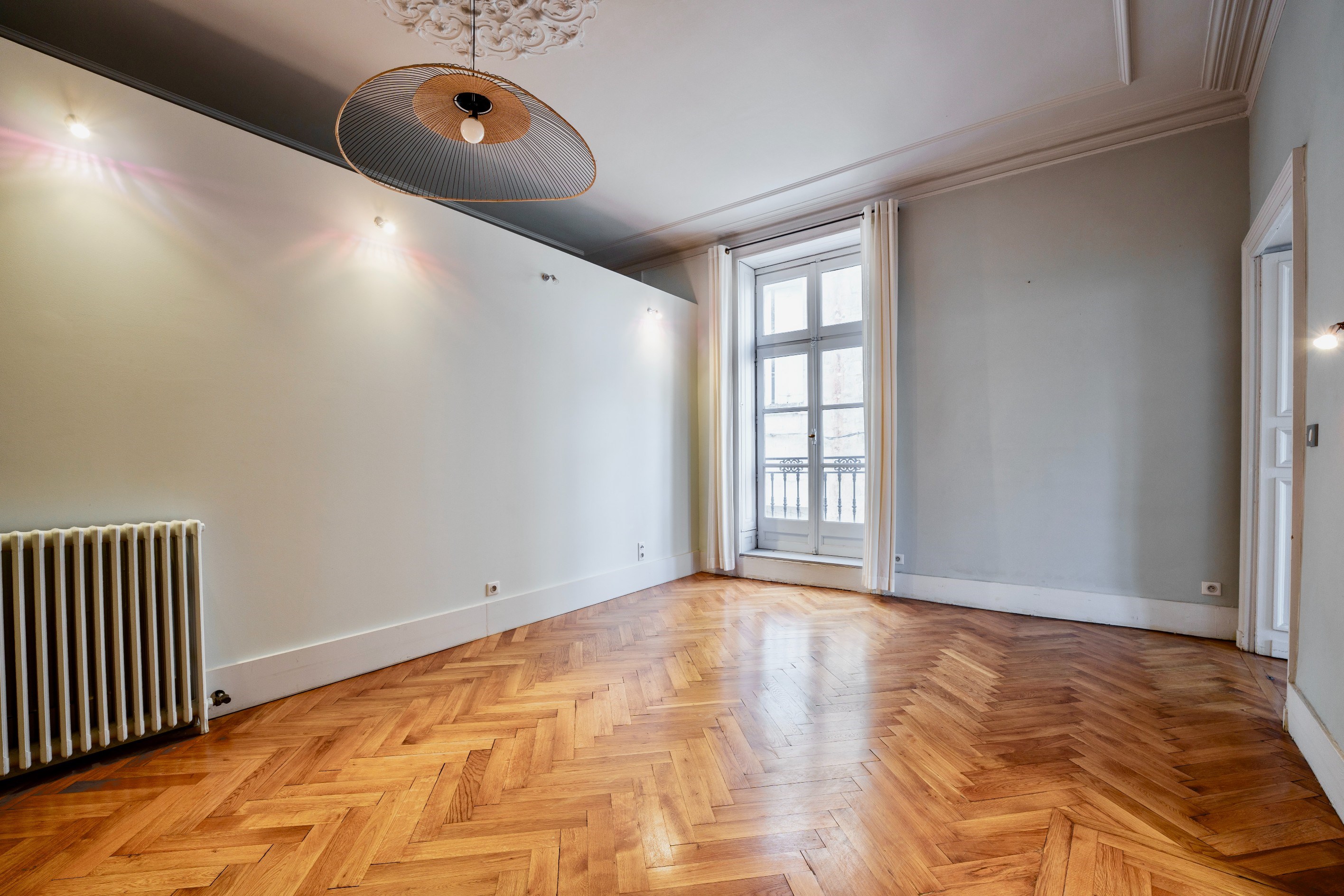  Exceptional Property in One of Montpellier’s Most Sought-After Squares - 物件實景