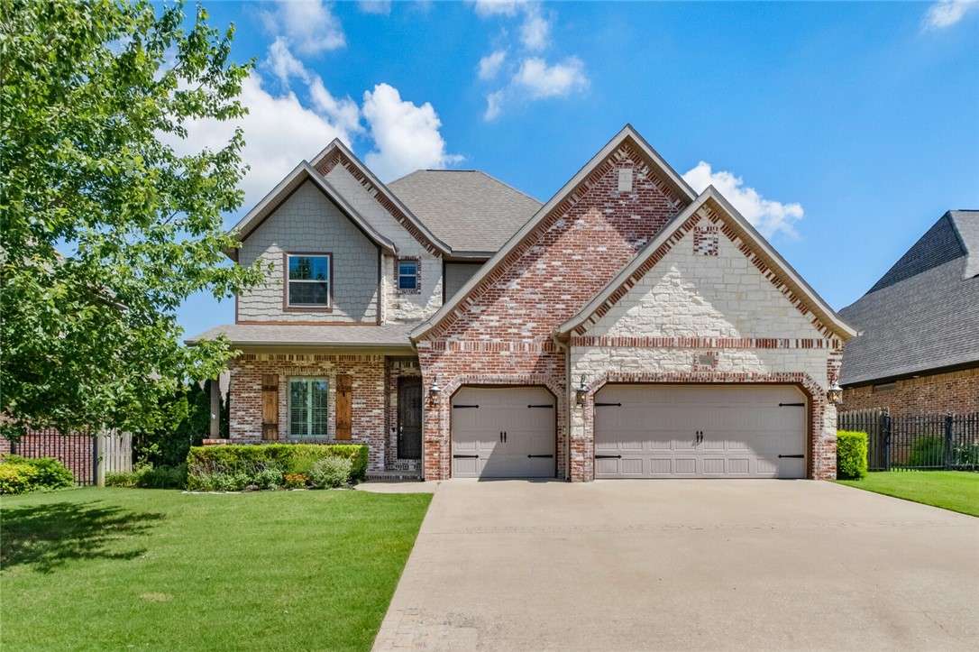 Rogers, Arkansas, 72758, United States, 5 Bedrooms Bedrooms, ,4 BathroomsBathrooms,Residential,For Sale,1882904