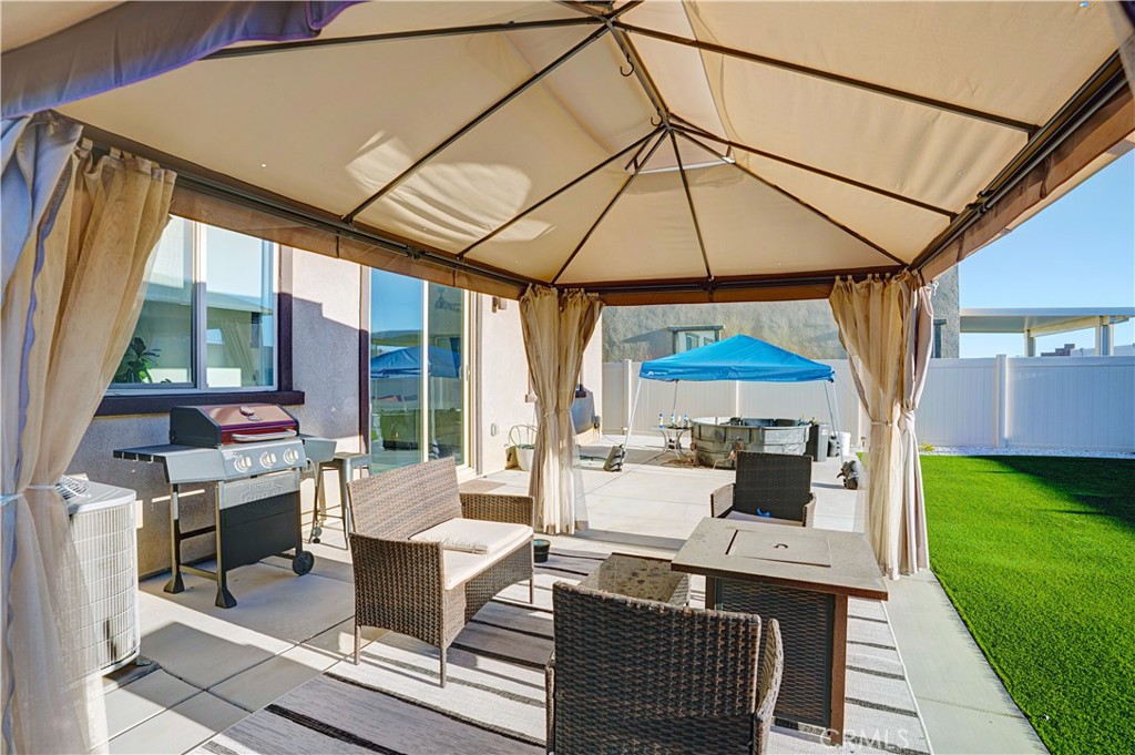 Beaumont, California, 92223, United States, 3 Bedrooms Bedrooms, ,3 BathroomsBathrooms,Residential,For Sale,1987439