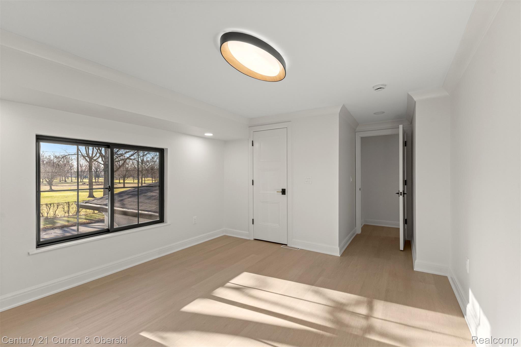Dearborn, Michigan, 48128, United States, 5 Bedrooms Bedrooms, ,5 BathroomsBathrooms,Residential,For Sale,2030794