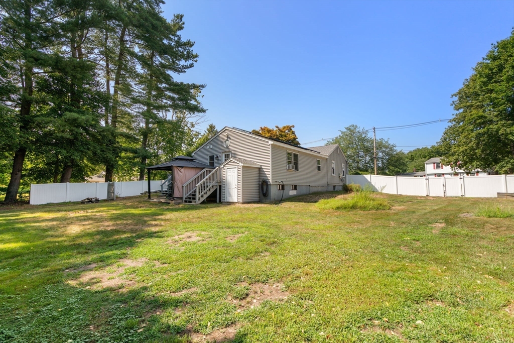 Norton, Massachusetts, 02766, United States, 3 Bedrooms Bedrooms, ,2 BathroomsBathrooms,Residential,For Sale,1925420