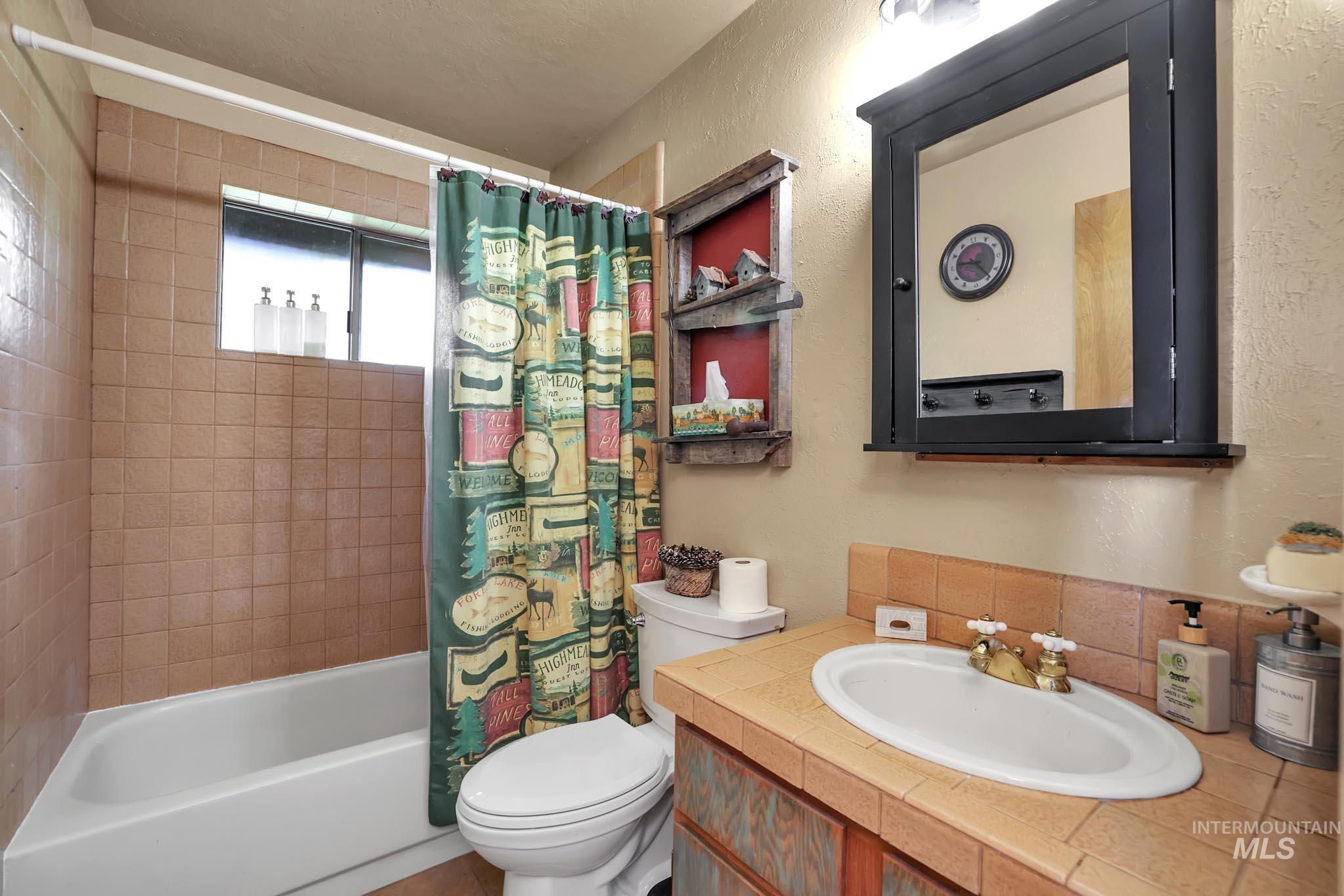 New Meadows, Idaho, 83654, United States, 2 Bedrooms Bedrooms, ,Residential,For Sale,1847899