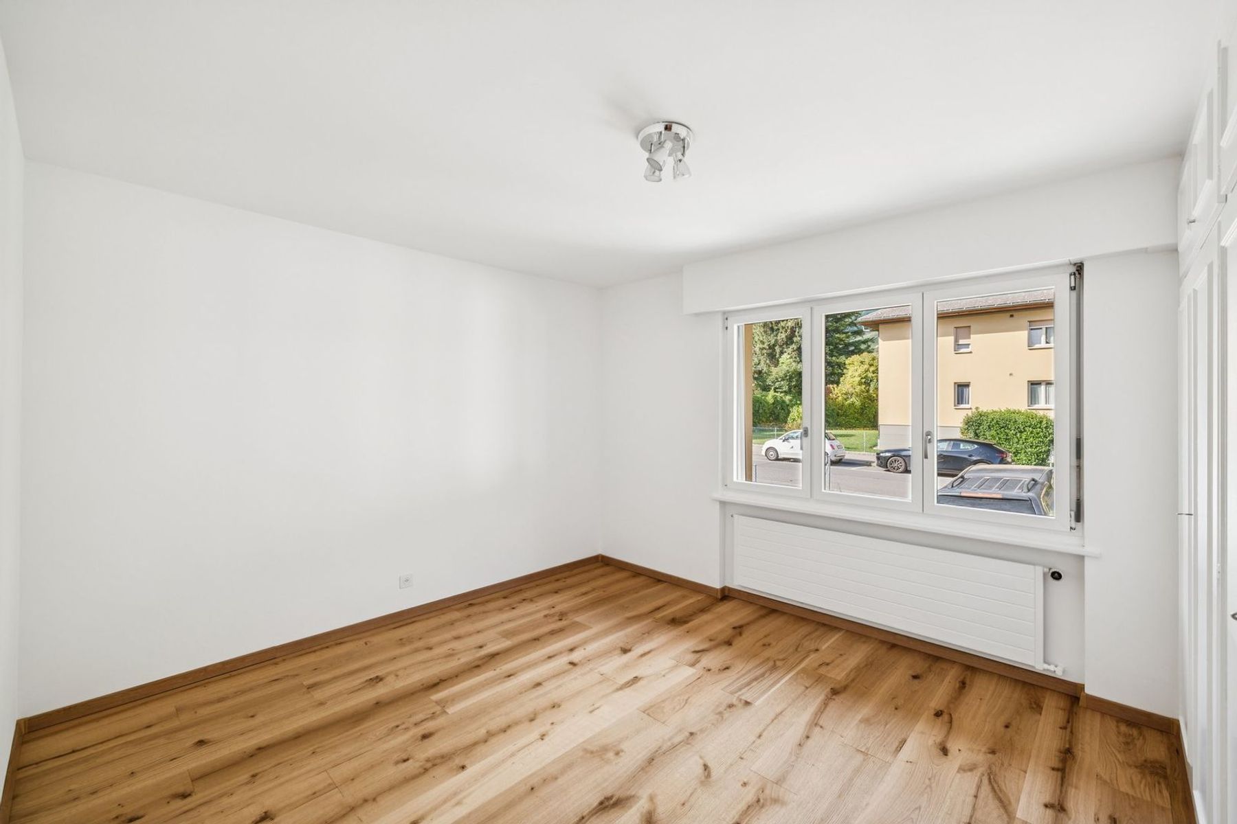  Large detached house with large converted attic space - 物件實景