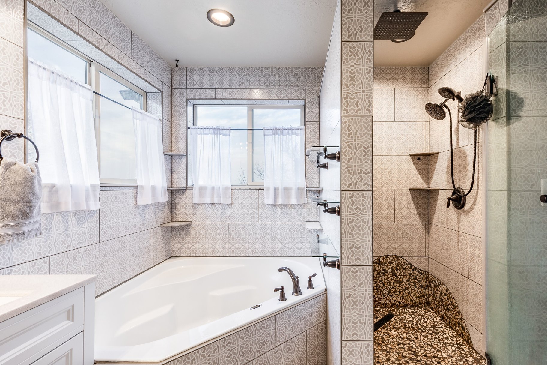  Rare Opportunity in Herriman High Country Estates  Rambler on 7.7 Private Acres - 物件實景