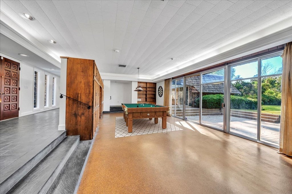 Cordele, Georgia, 31015, United States, 3 Bedrooms Bedrooms, ,5 BathroomsBathrooms,Residential,For Sale,1977947