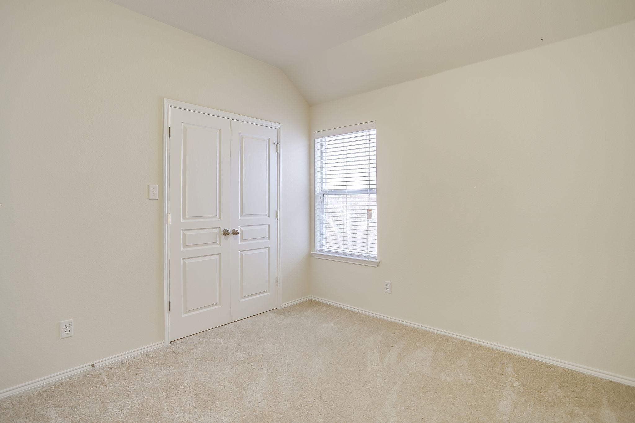  637 Brooks Street, Crowley, TX, 76036 - 物件實景