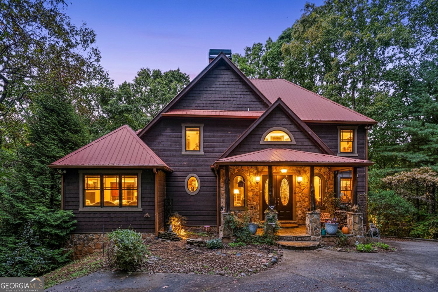 Ellijay, Georgia, 30540, United States, 3 Bedrooms Bedrooms, ,4 BathroomsBathrooms,Residential,For Sale,1952403