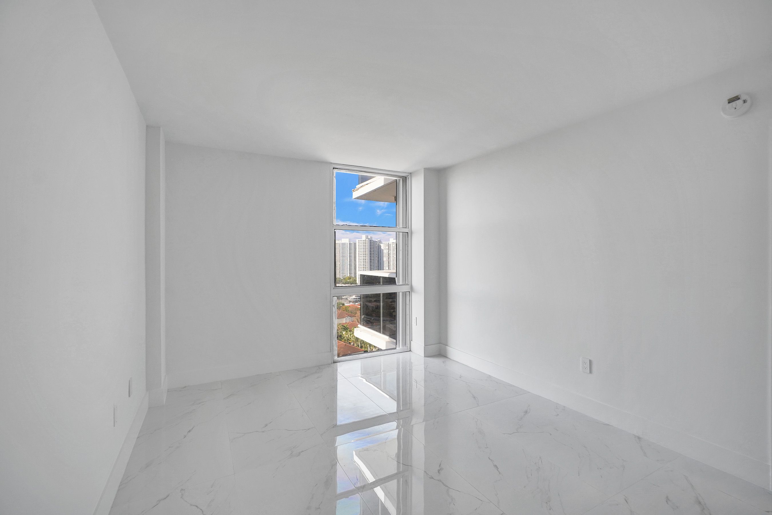  3625 N Country Club Dr, Aventura, FL, 33180 - 物件實景