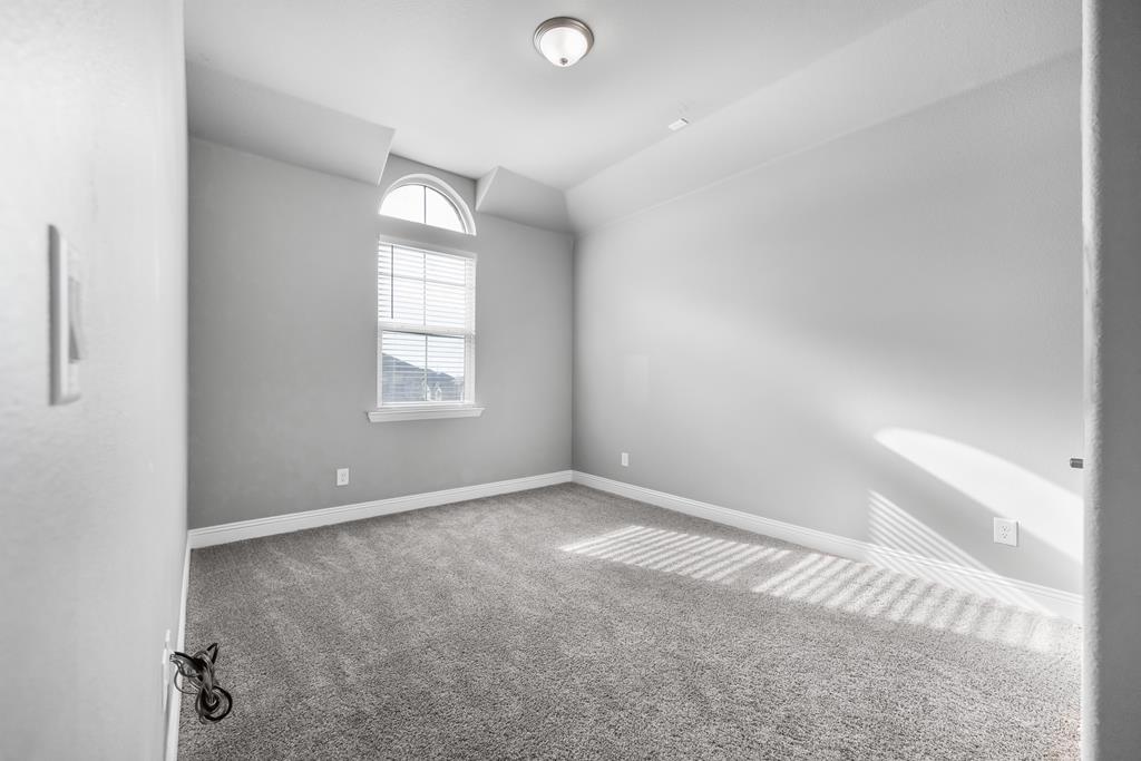 Midland, Texas, 79705, United States, 5 Bedrooms Bedrooms, ,5 BathroomsBathrooms,Residential,For Sale,1998422