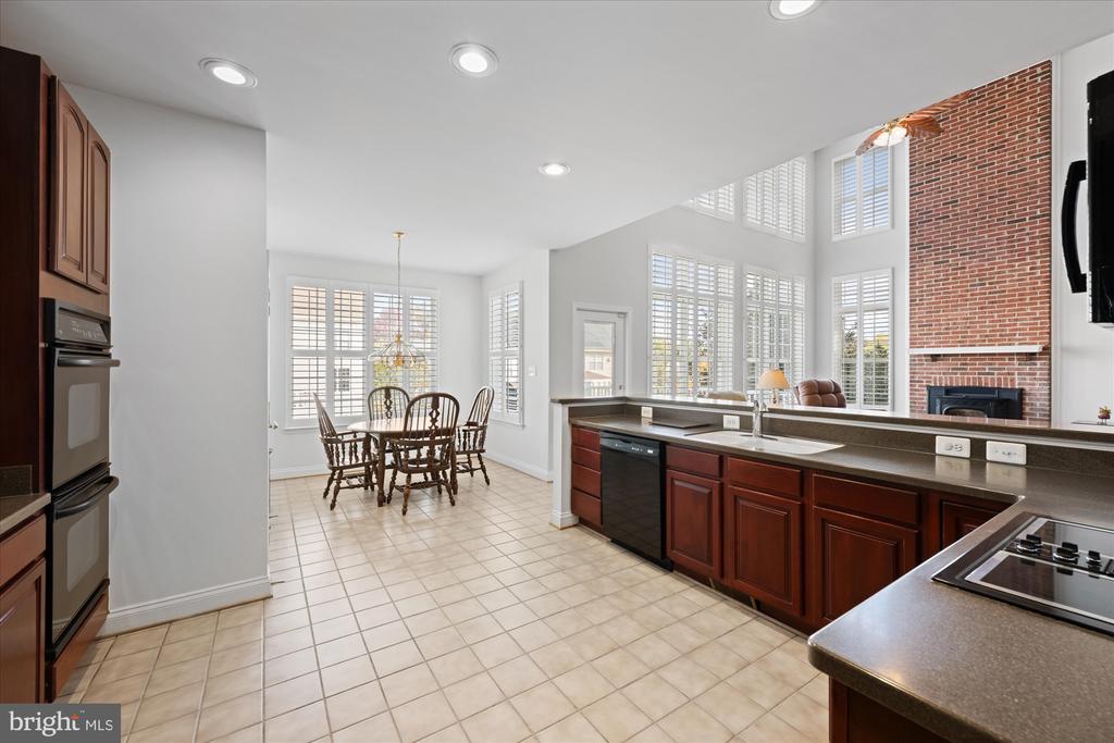 Leesburg, Virginia, 20175, United States, 5 Bedrooms Bedrooms, ,4 BathroomsBathrooms,Residential,For Sale,1987401