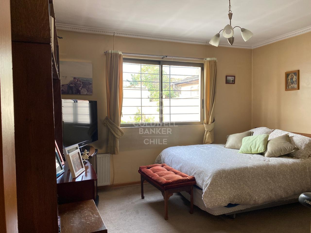 La Reina, Chile, 5 Bedrooms Bedrooms, ,3 BathroomsBathrooms,Residential,For Sale,1908437