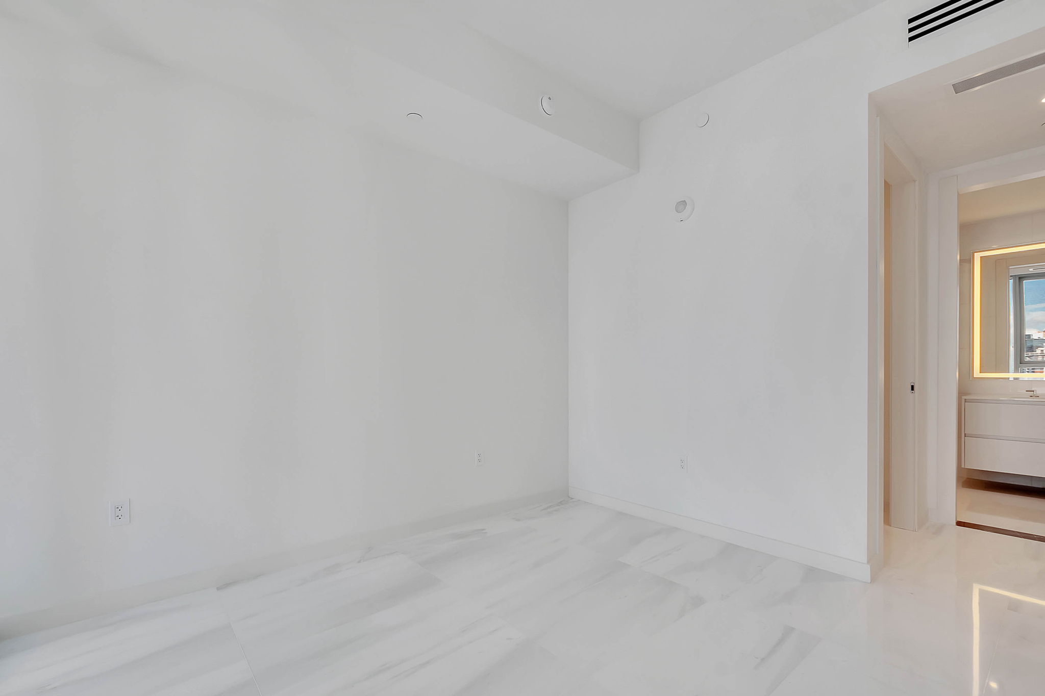  300 Biscayne Boulevard Way, Miami, FL, 33131 - 物件實景