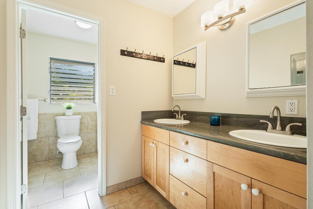 Kailua-Kona, Hawaii, 96740, United States, 3 Bedrooms Bedrooms, ,2 BathroomsBathrooms,Residential,For Sale,1942007