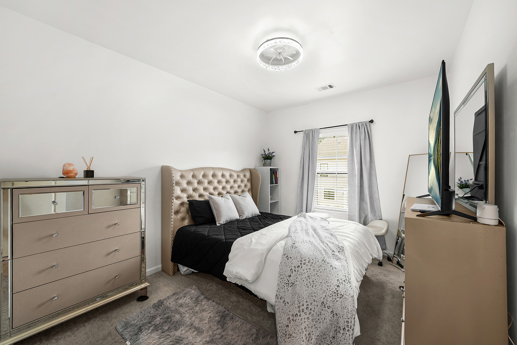  Beautifully Appointed Townhome in Downtown Duluth - 物件實景