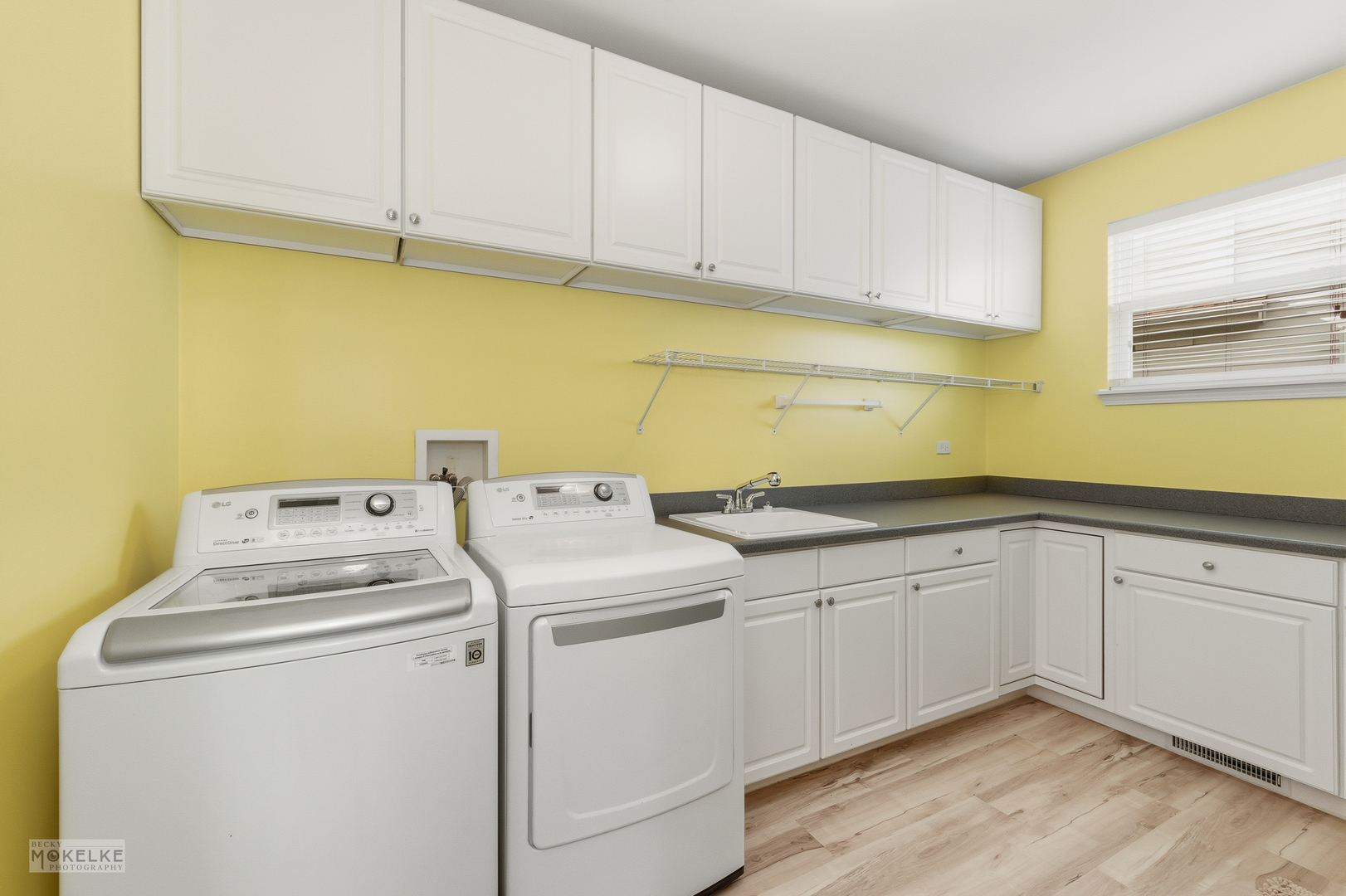 Oswego, Illinois, 60543, United States, 4 Bedrooms Bedrooms, ,3 BathroomsBathrooms,Residential,For Sale,1960822