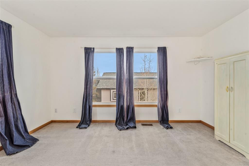 Steamboat Springs, Colorado, 80487, United States, 3 Bedrooms Bedrooms, ,2 BathroomsBathrooms,Residential,For Sale,2003476