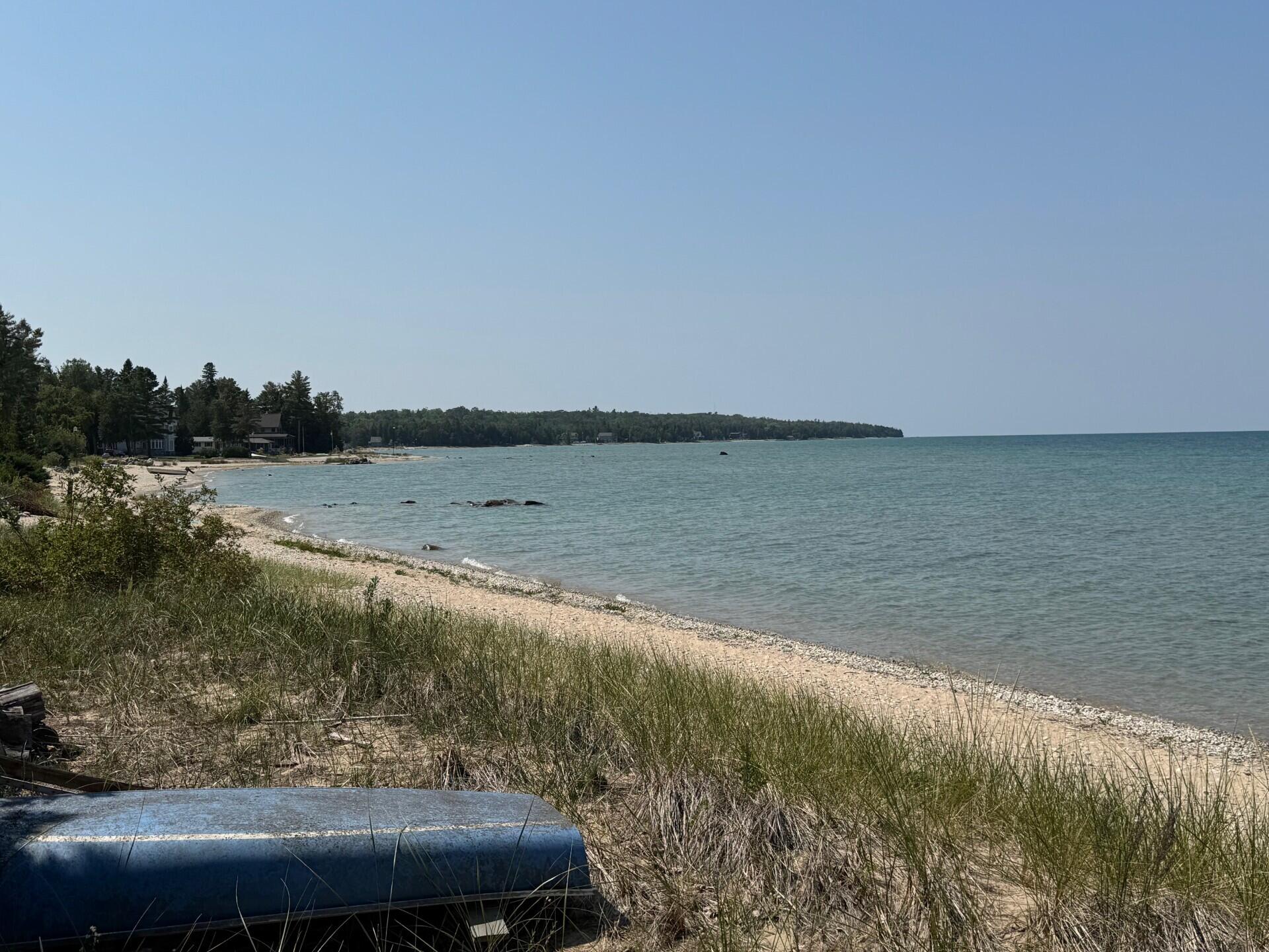 Mackinaw City, Michigan, 49701, United States, 3 Bedrooms Bedrooms, ,1 BathroomBathrooms,Residential,For Sale,1996102