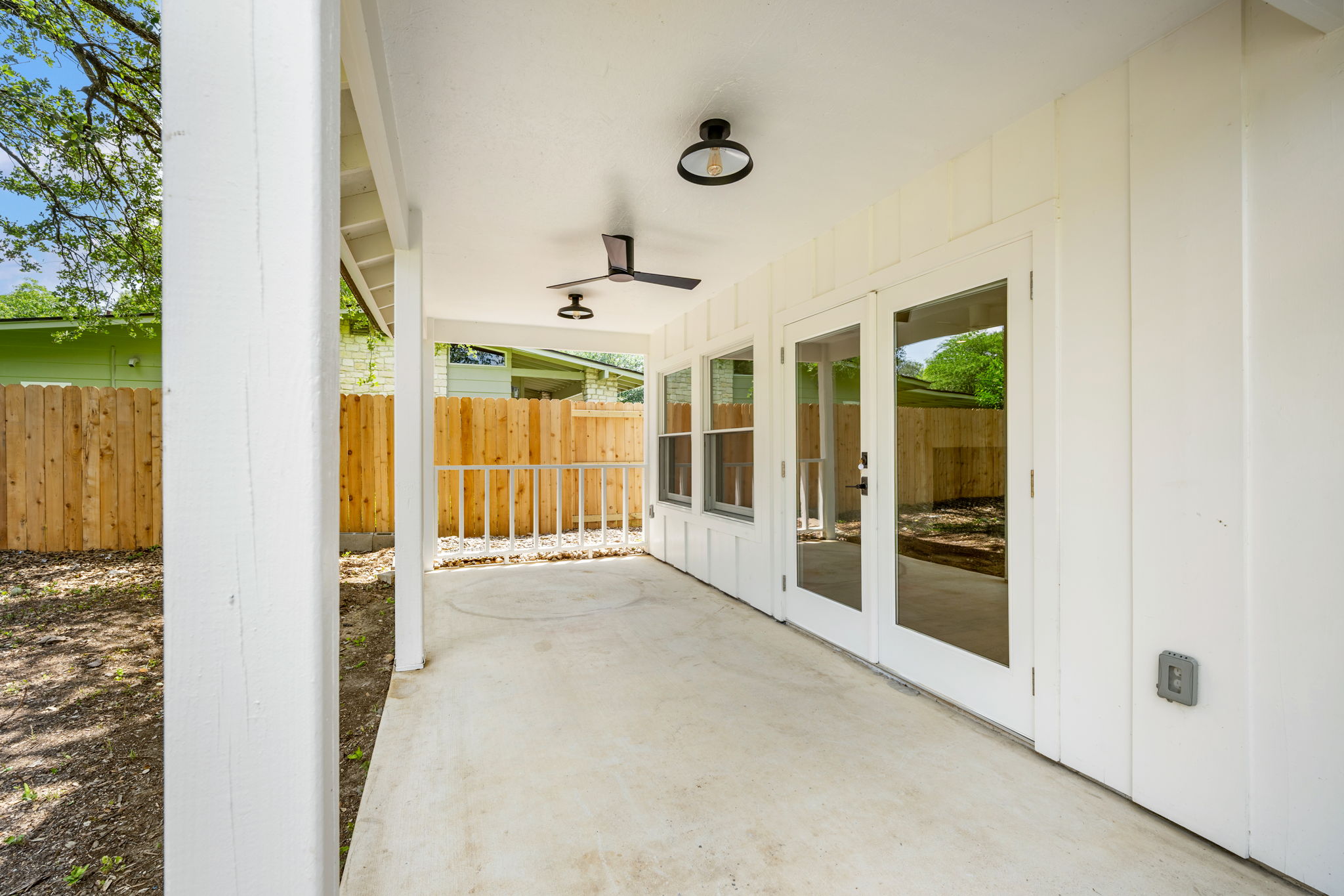  Refined Mid-Century Modern with Casita in Alamo Heights ISD - 物件實景