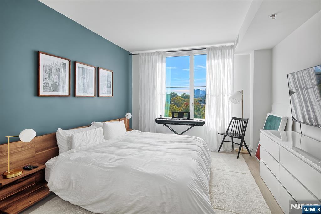 Hoboken, New Jersey, 07030, United States, 2 Bedrooms Bedrooms, ,2 BathroomsBathrooms,Residential,For Sale,1992140