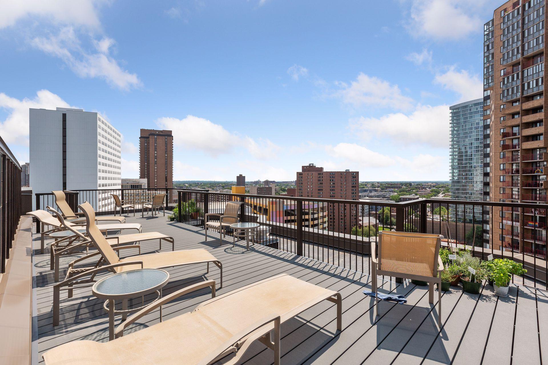Minneapolis, Minnesota, 55403, United States, 2 Bedrooms Bedrooms, ,1 BathroomBathrooms,Residential,For Sale,1794027