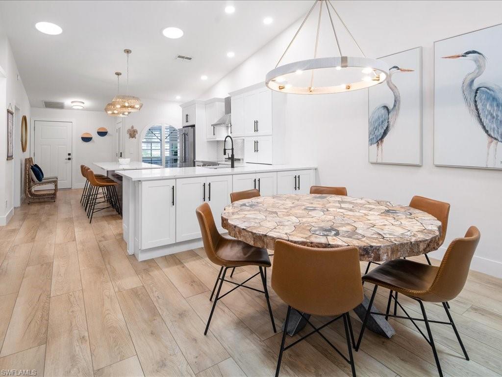 792 Wiggins Bay Dr Unit 20R, Naples, Florida, 34110, United States, 3 Bedrooms Bedrooms, ,2 BathroomsBathrooms,Residential,For Sale,792 Wiggins Bay Dr Unit 20R,1673375