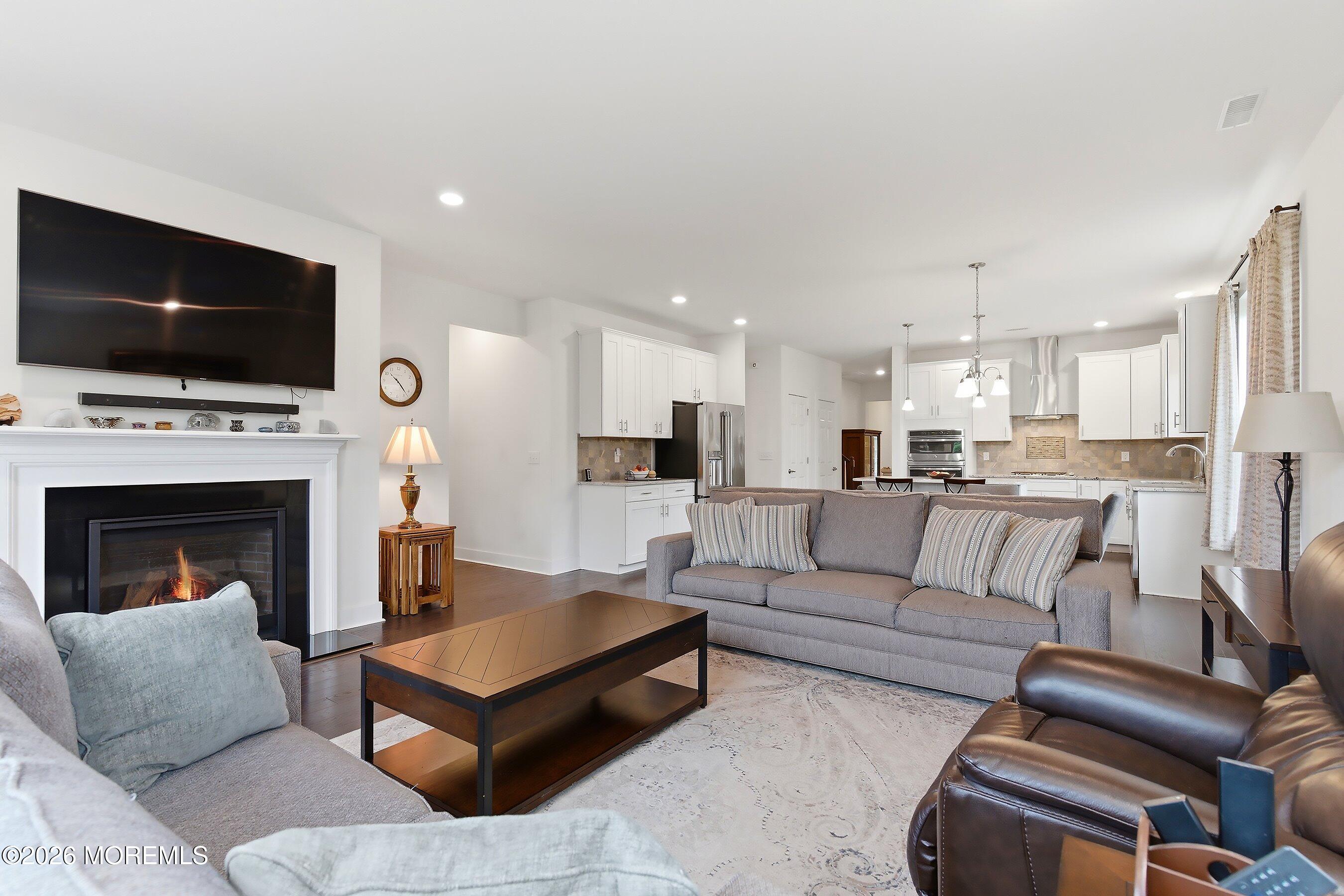 Whiting, New Jersey, 08759, United States, 3 Bedrooms Bedrooms, ,3 BathroomsBathrooms,Residential,For Sale,2048436