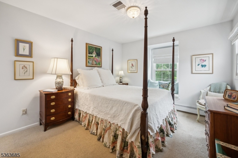 Bernards Twp., New Jersey, 07920, United States, 3 Bedrooms Bedrooms, ,4 BathroomsBathrooms,Residential,For Sale,1875142